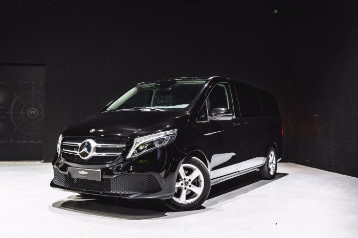 Mercedes Benz V 220 D